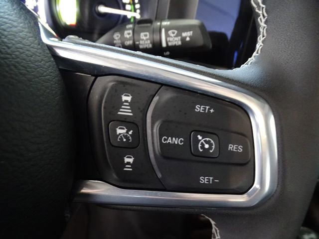 Certified 2025 Jeep Wrangler Unlimited Sahara w/ Safety Group image 8