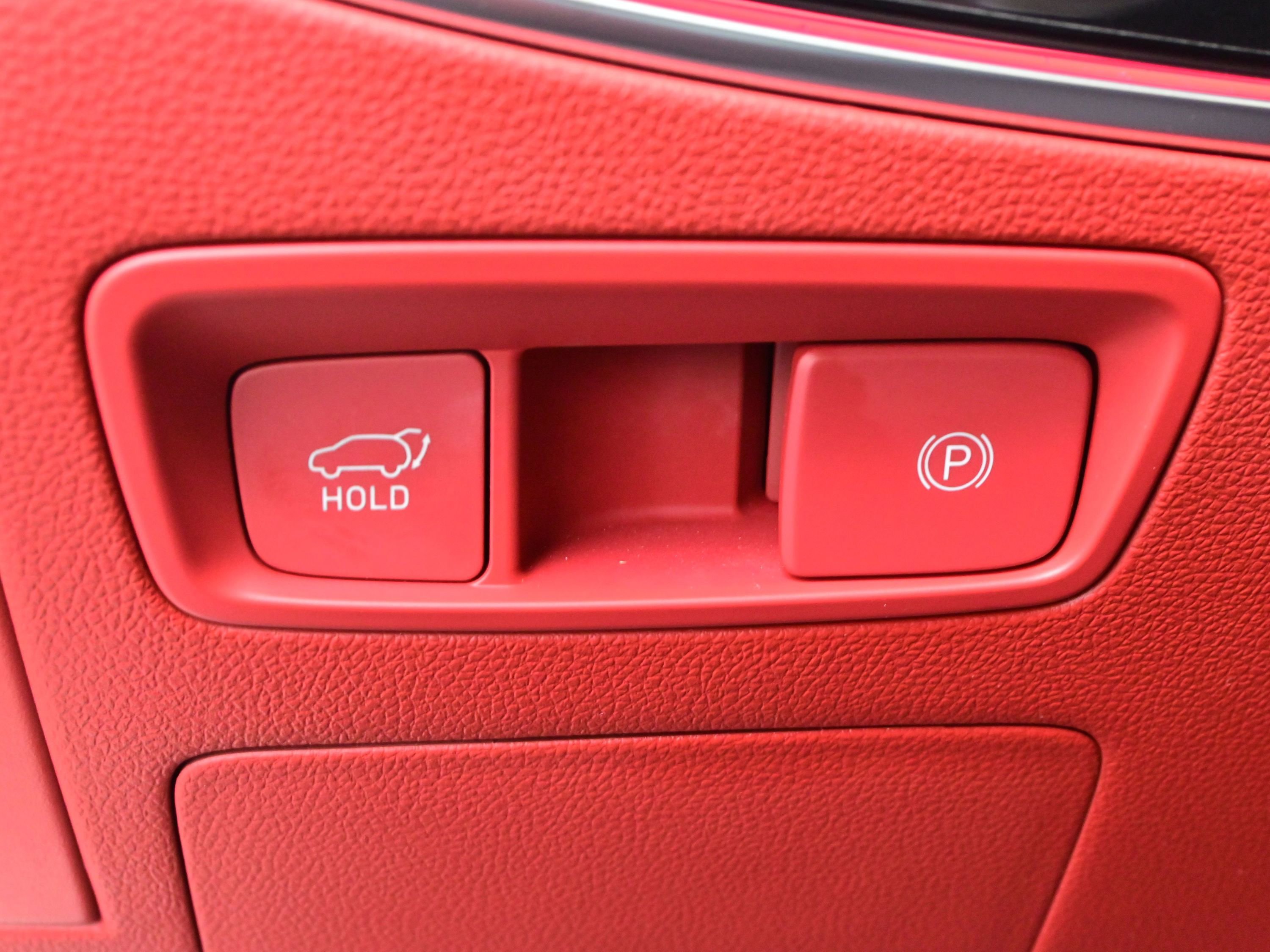 Certified 2023 Genesis GV70 2.5T w/ Sport Prestige Package image 32