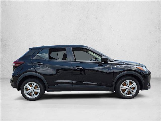 Used 2023 Nissan Kicks S FWD image 4