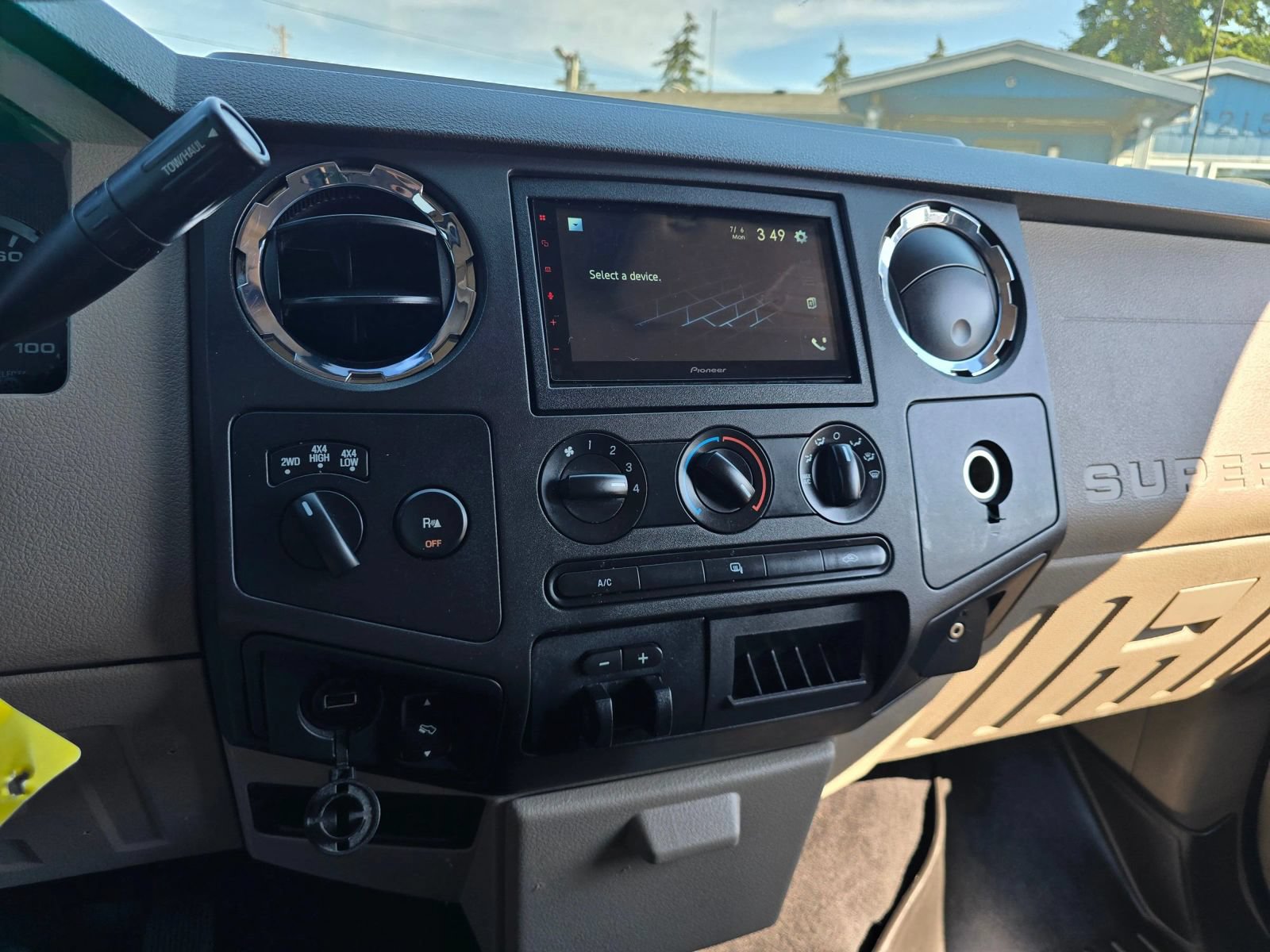 Used 2009 Ford F350 FX4 AWD/4WD image 24
