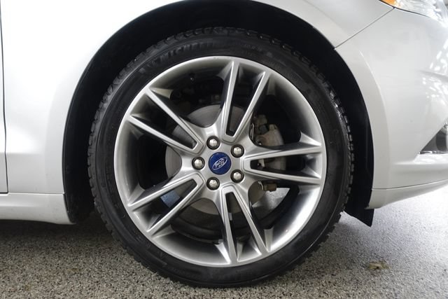 Used 2016 Ford Fusion Titanium FWD image 27