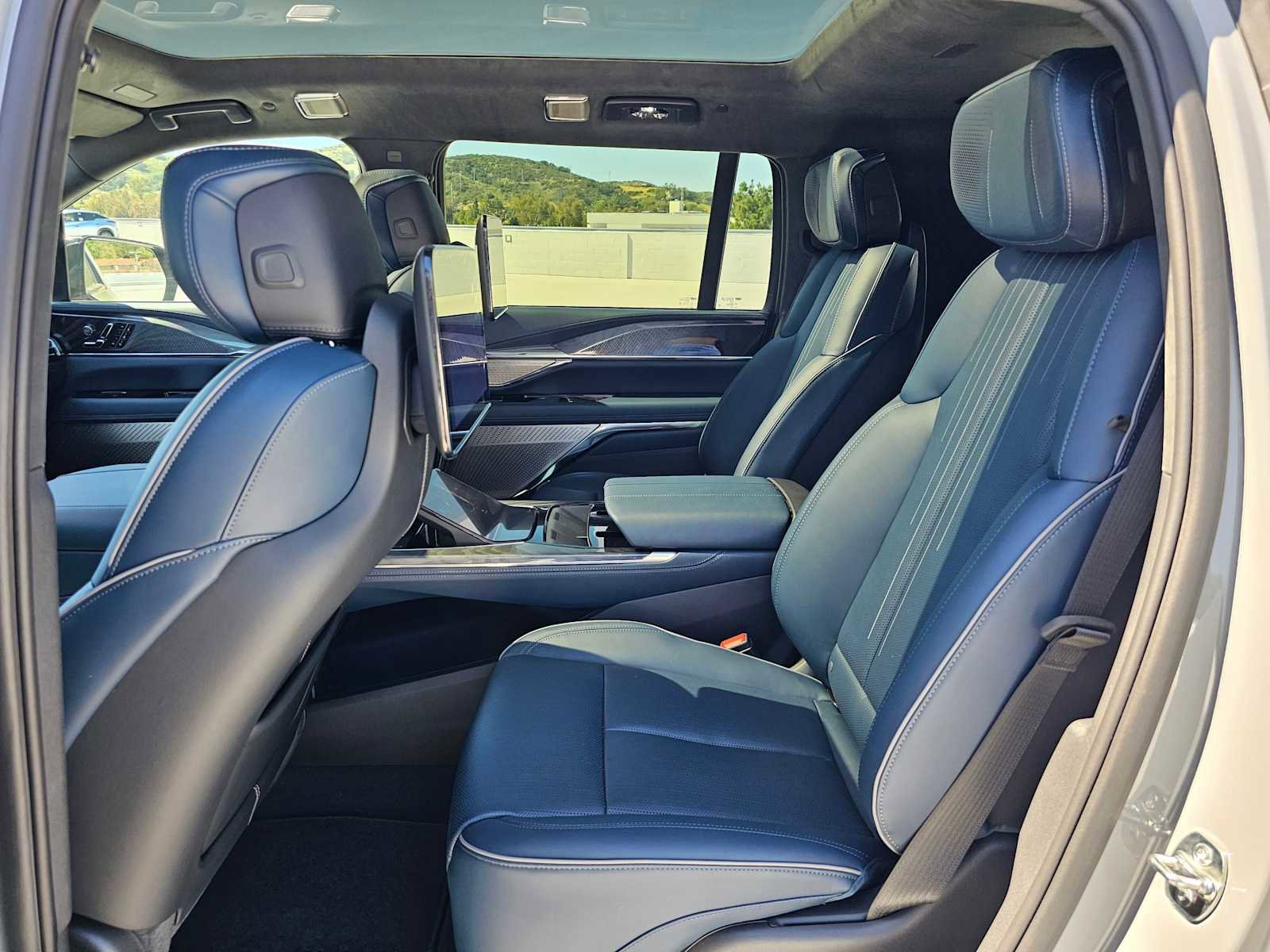 New 2026 Cadillac Escalade IQL Luxury AWD/4WD image 21