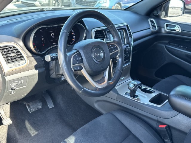 Used 2015 Jeep Grand Cherokee Laredo w/ Quick Order Package 23E RWD image 18