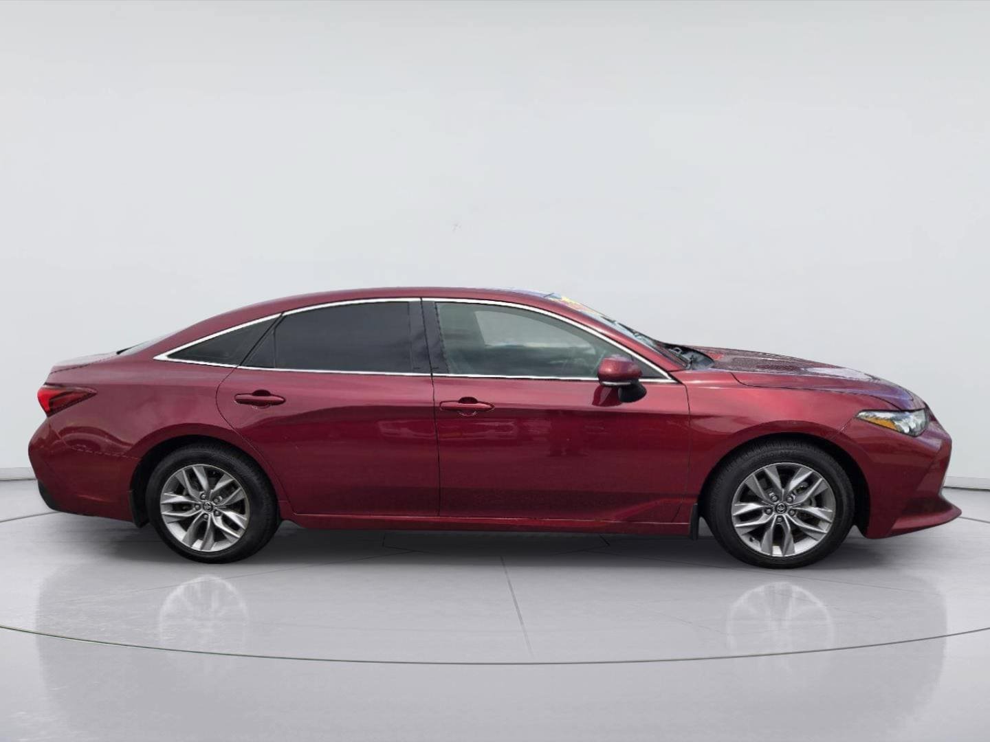 Used 2020 Toyota Avalon XLE w/ Moonroof Package FWD image 5