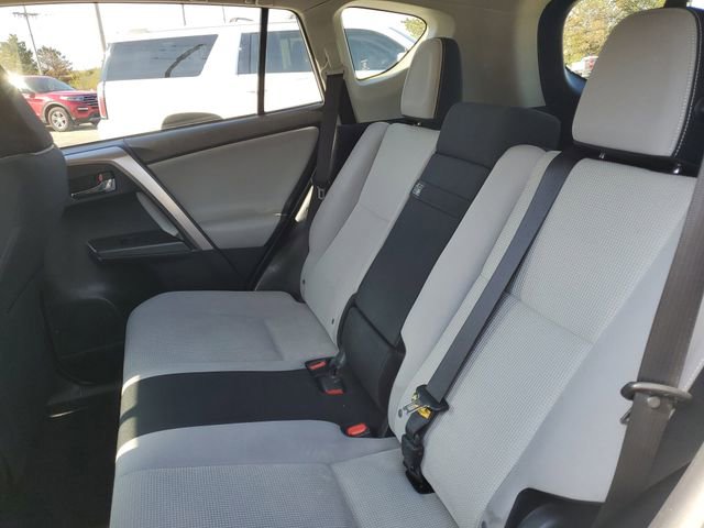 Used 2016 Toyota RAV4 XLE AWD/4WD image 10