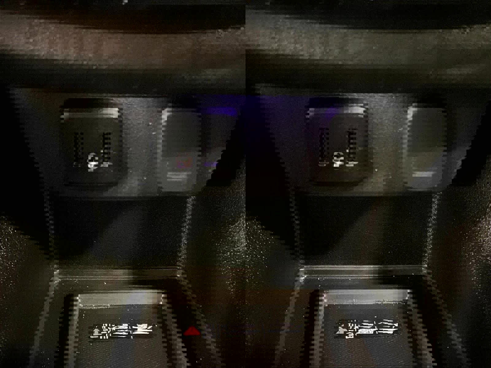 Used 2023 Chevrolet Traverse LT image 27