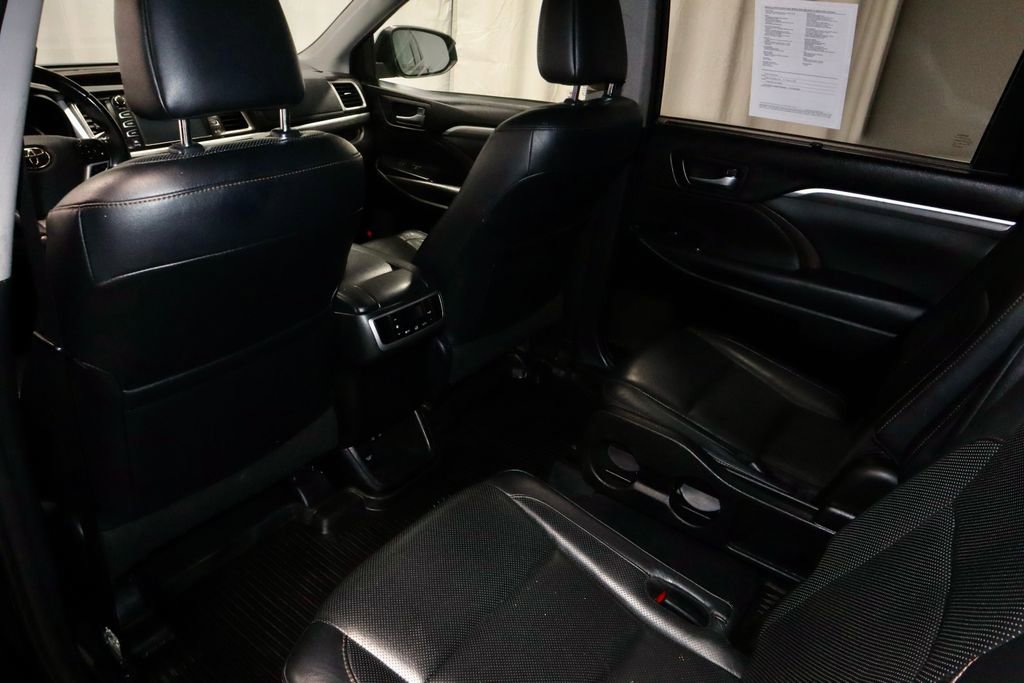 Used 2019 Toyota Highlander Limited AWD/4WD image 23