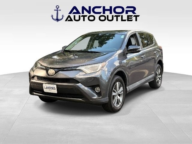 Used 2018 Toyota RAV4 XLE AWD/4WD image 4