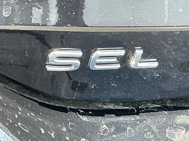 Certified 2025 Volkswagen Tiguan SEL R-Line AWD/4WD image 10