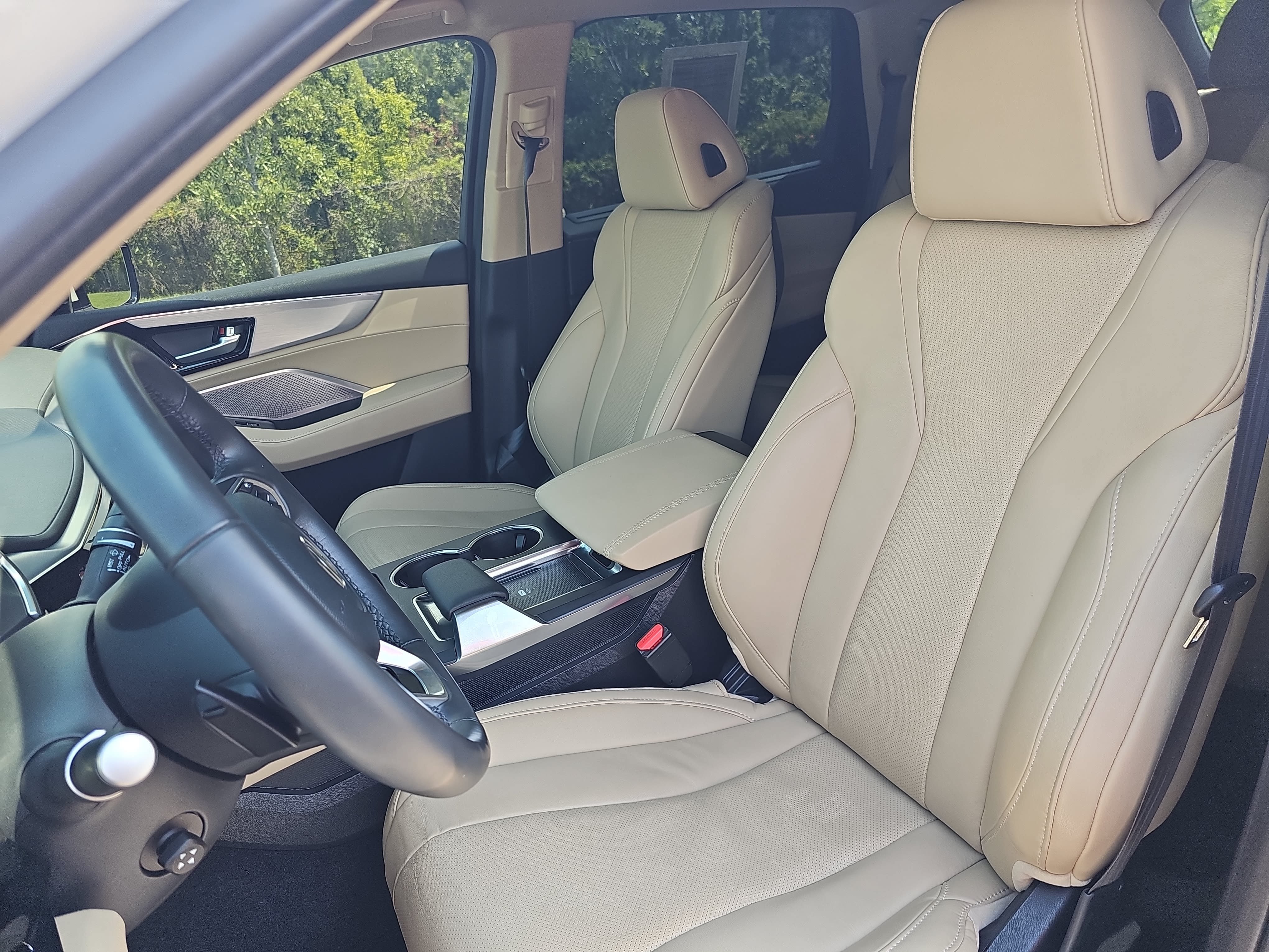 Certified 2024 Acura MDX FWD w/ Technology Package image 15
