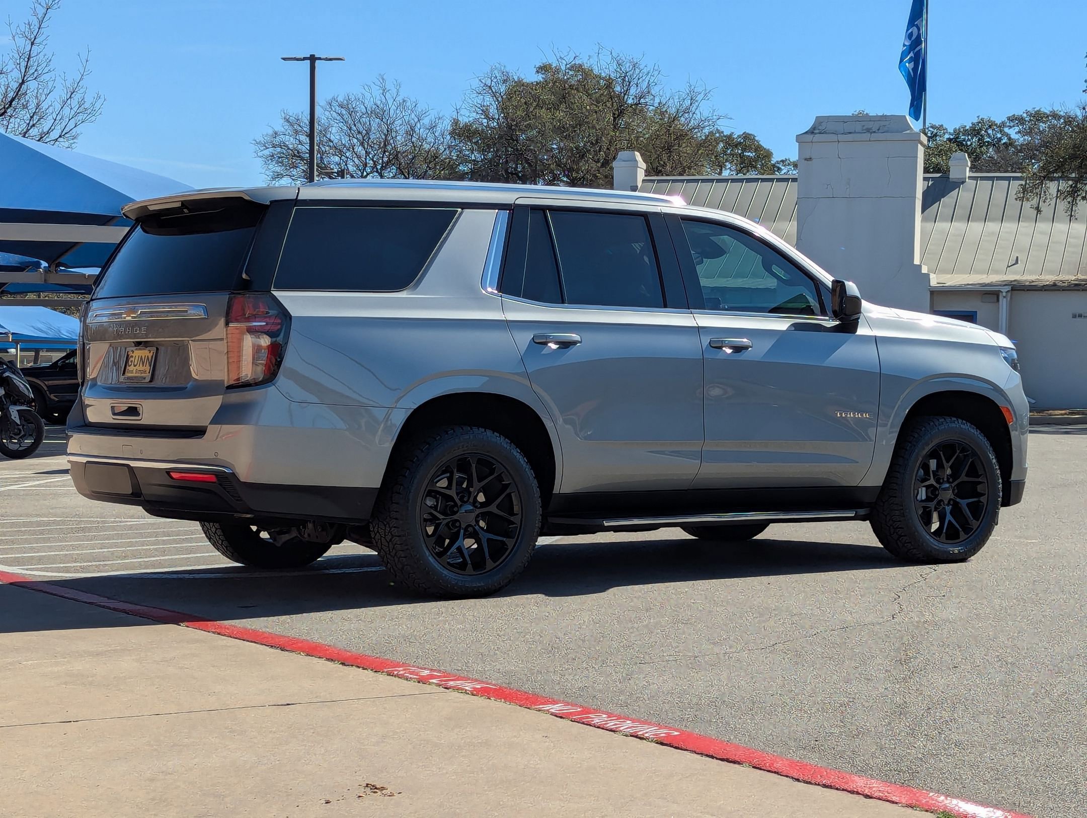 Used 2024 Chevrolet Tahoe LS w/ Driver Alert Package image 4