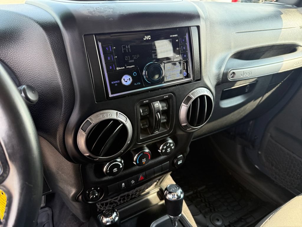 Used 2017 Jeep Wrangler Unlimited Sport w/ Quick Order Package 24S AWD/4WD image 17