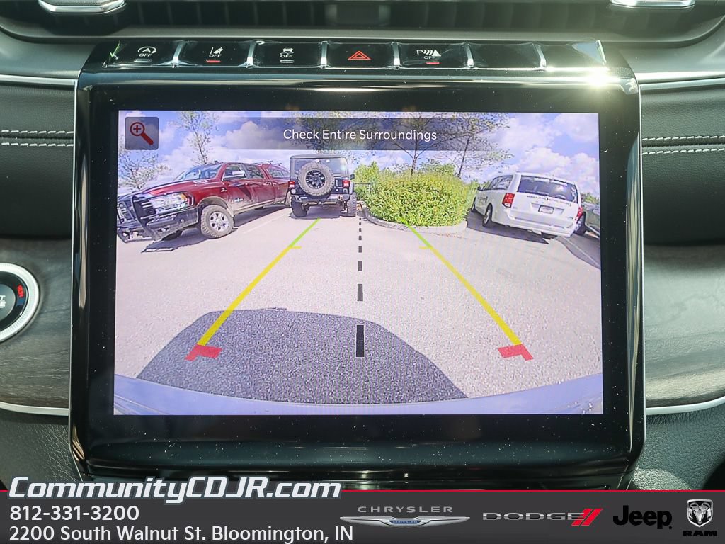 New 2025 Jeep Grand Cherokee Limited AWD/4WD image 18