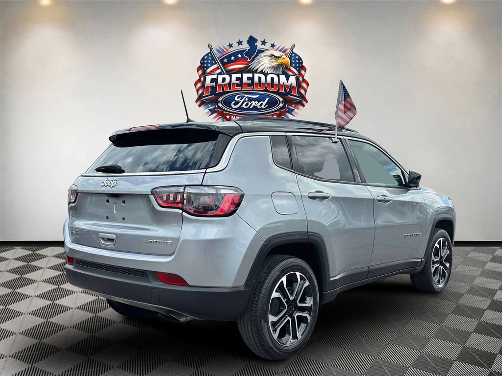 Used 2022 Jeep Compass Limited w/ Sun and Sound Group AWD/4WD image 4
