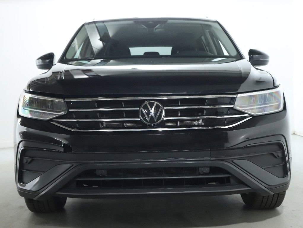 Used 2024 Volkswagen Tiguan SE image 7