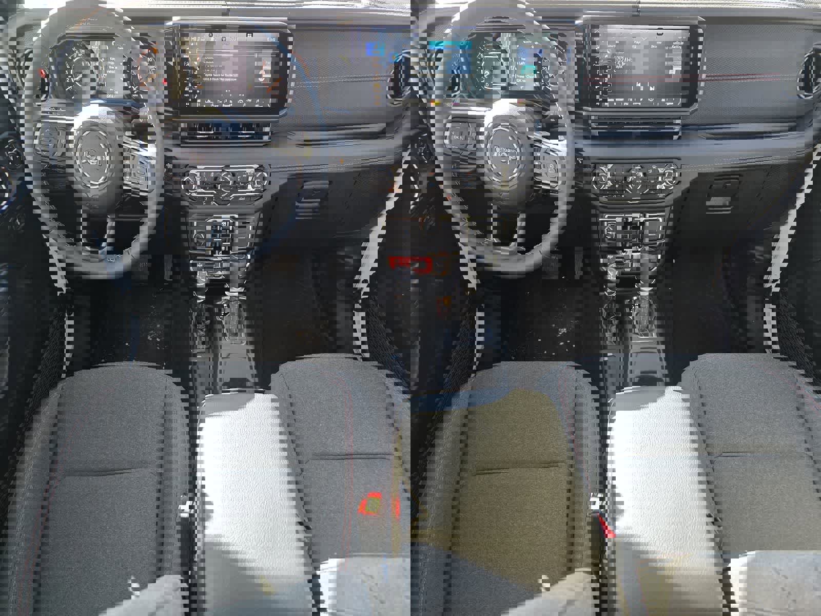 Used 2025 Jeep Gladiator Rubicon w/ Convenience Group image 24