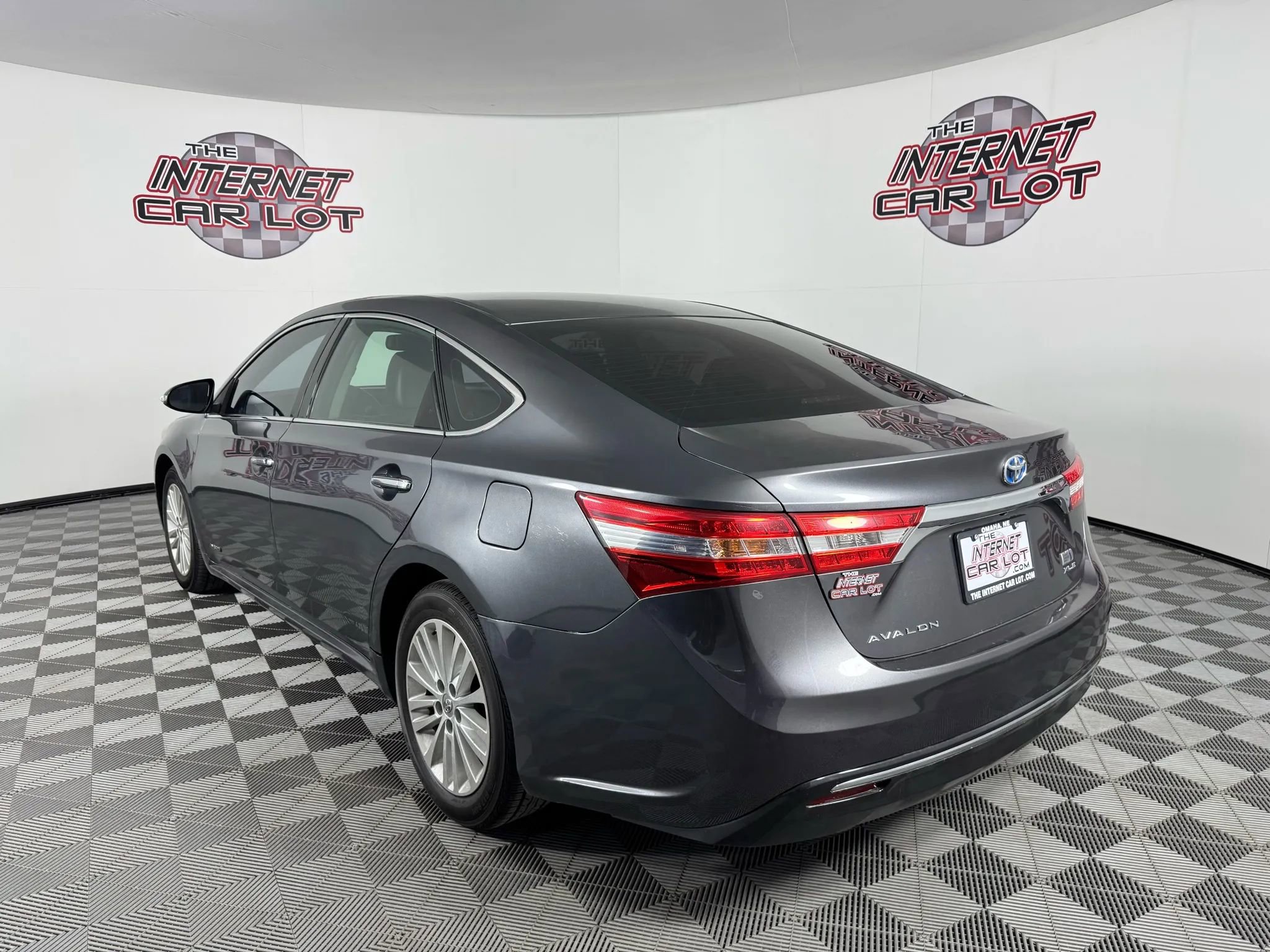 Used 2013 Toyota Avalon Limited image 5
