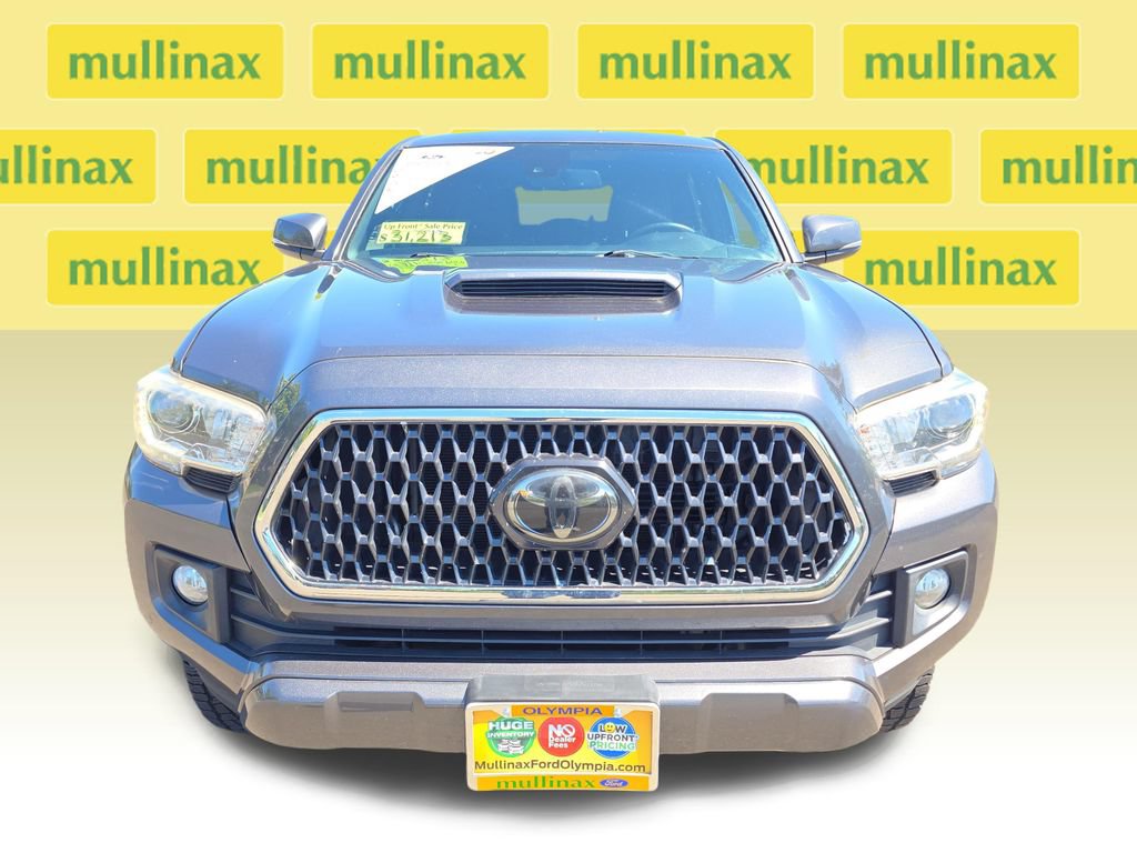Used 2018 Toyota Tacoma TRD Sport w/ Technology Package AWD/4WD image 15