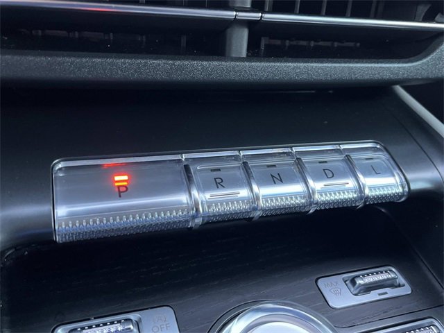 Used 2024 Lincoln Nautilus Reserve image 36