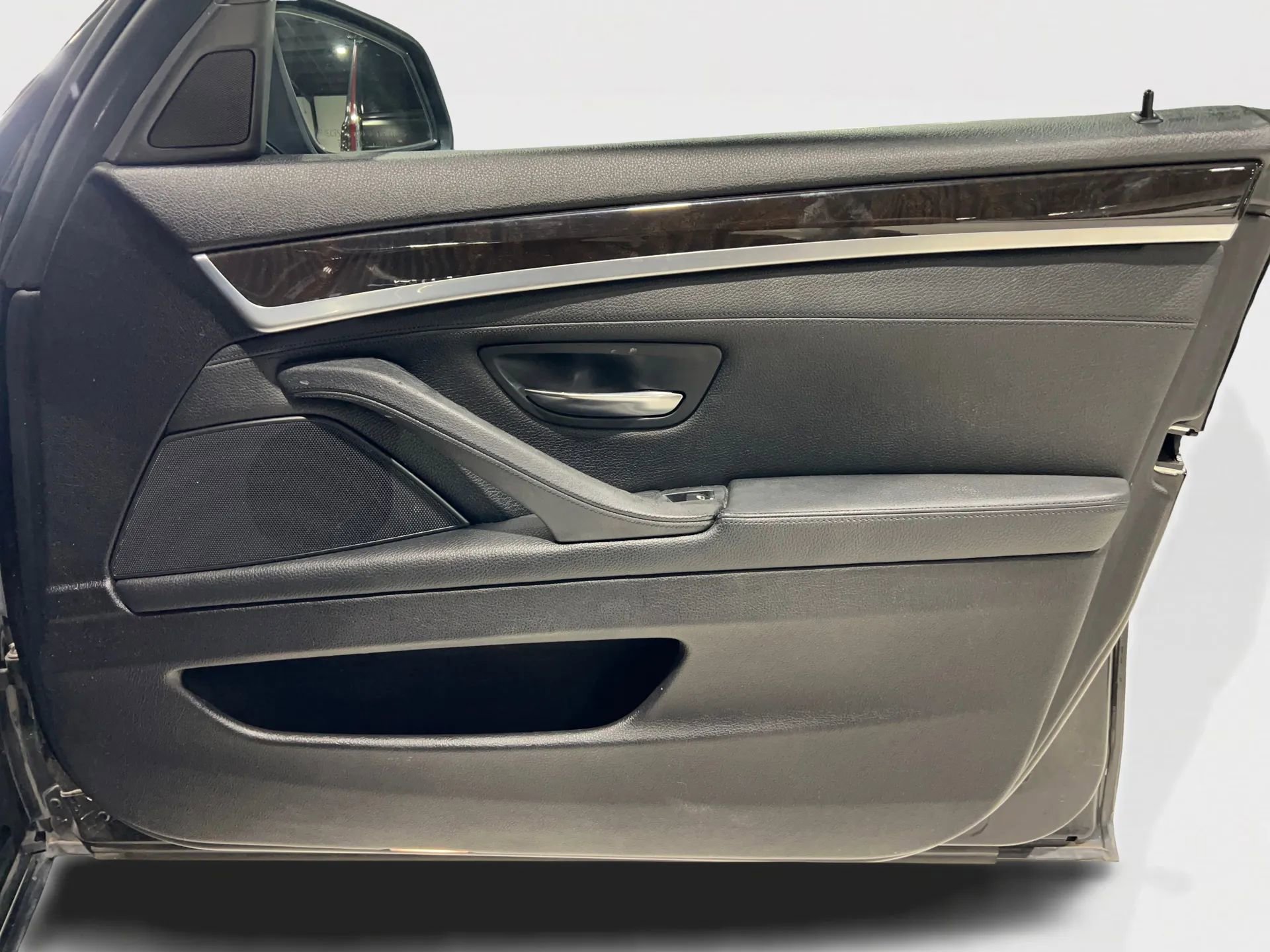 Used 2015 BMW 535i Sedan image 16