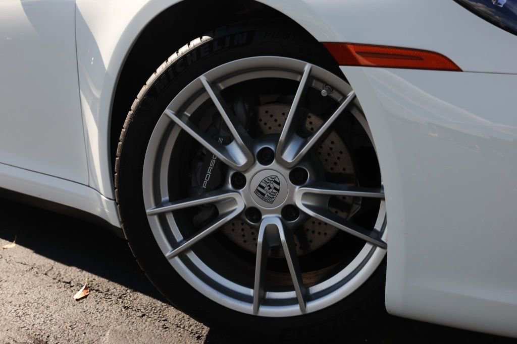 Used 2024 Porsche 911 Carrera image 10