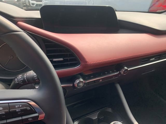 Used 2024 MAZDA MAZDA3 s FWD image 10