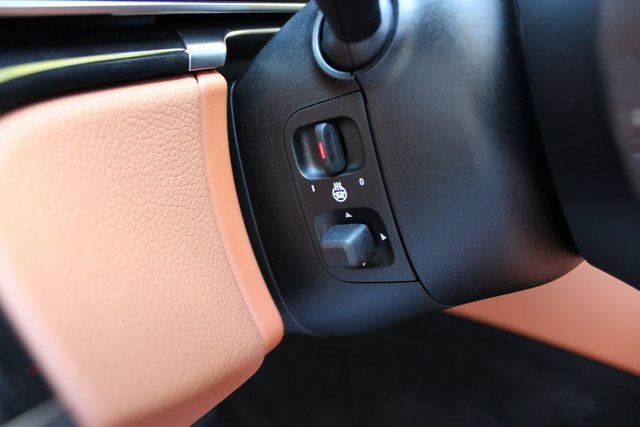 Used 2022 Mercedes-Benz S 500 4MATIC w/ 3D Technology Package image 19