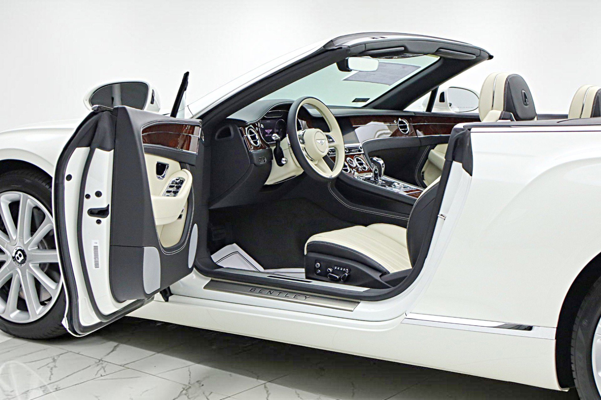Certified 2021 Bentley Continental GT AWD/4WD image 8
