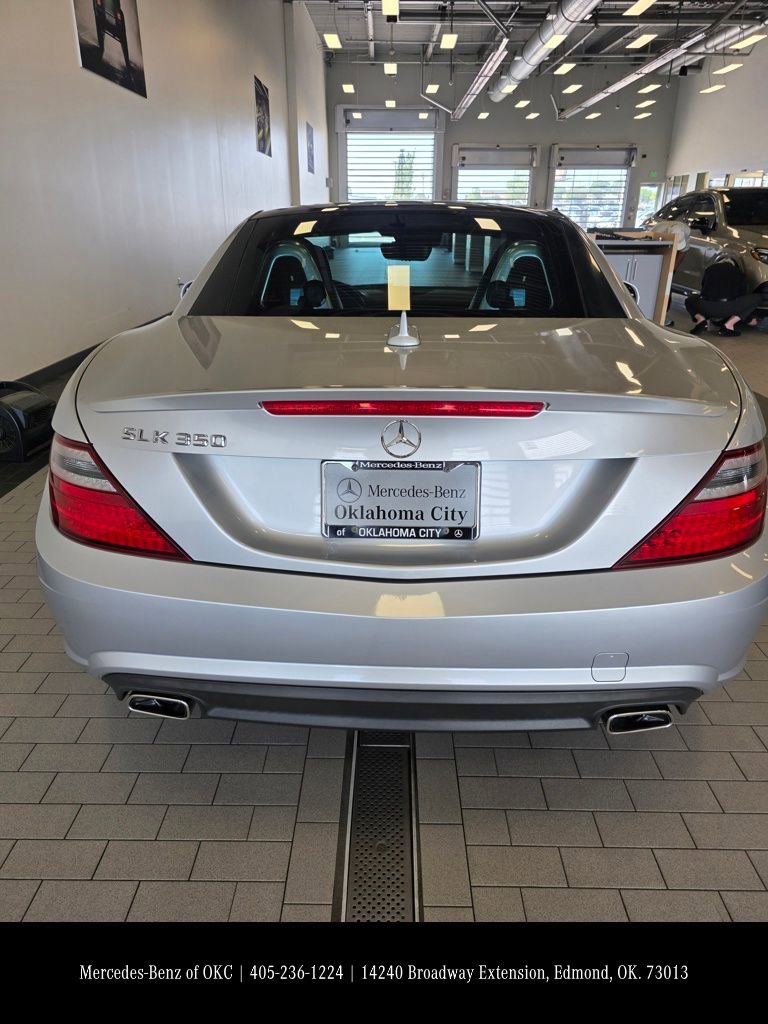 Used 2015 Mercedes-Benz SLK 350 image 6