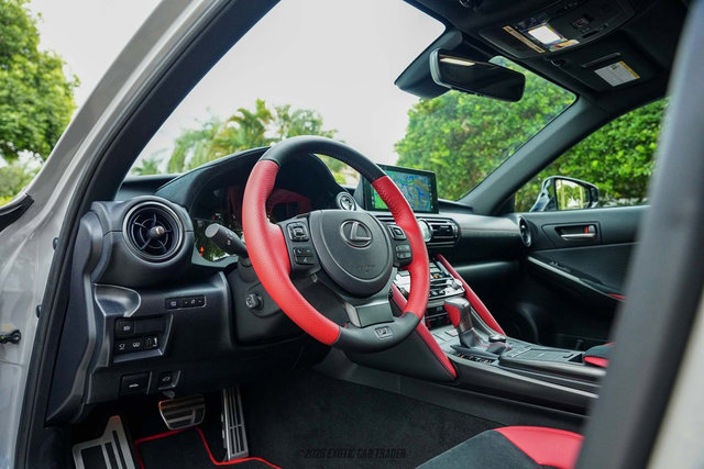 Used 2025 Lexus IS 500 w/ F-Sport Performance RWD image 24