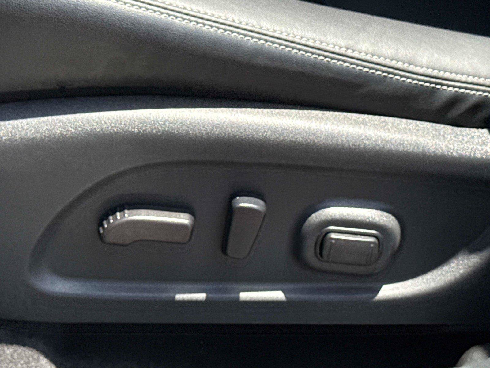 Used 2023 Nissan Murano SV FWD image 19