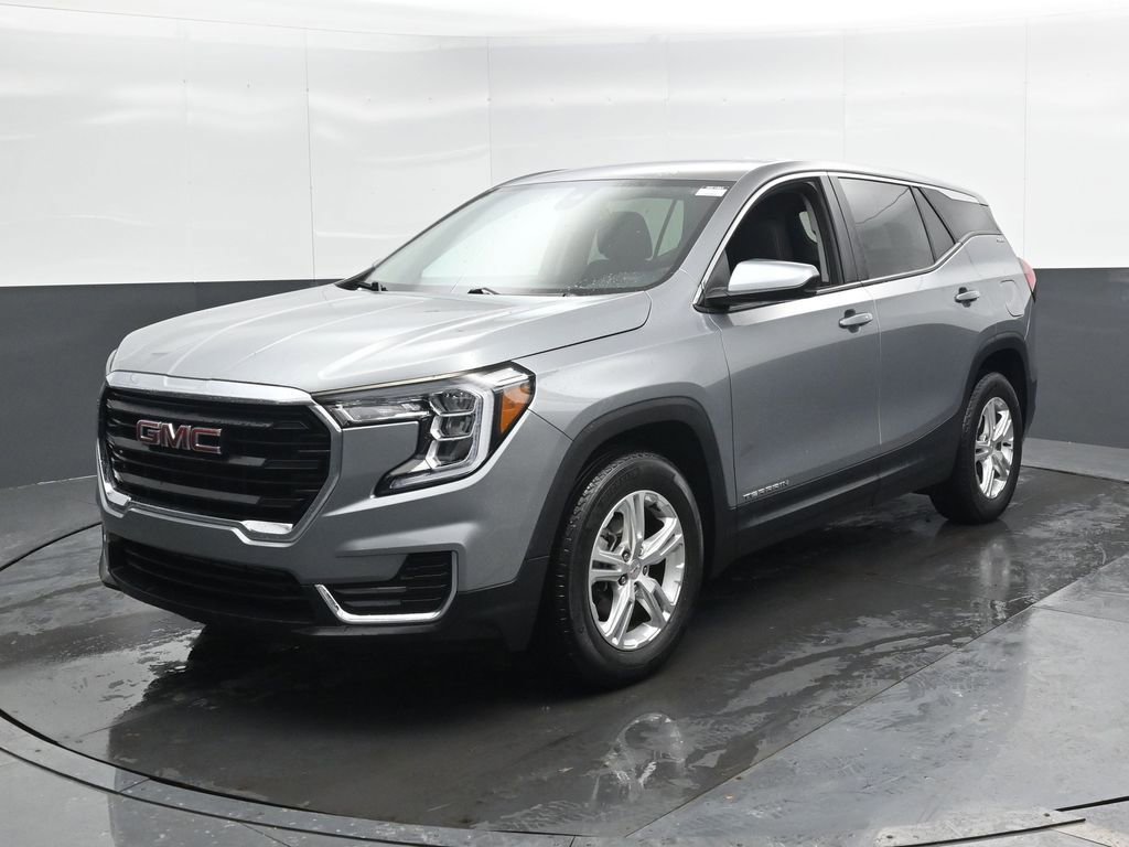 Used 2024 GMC Terrain SLE image 7