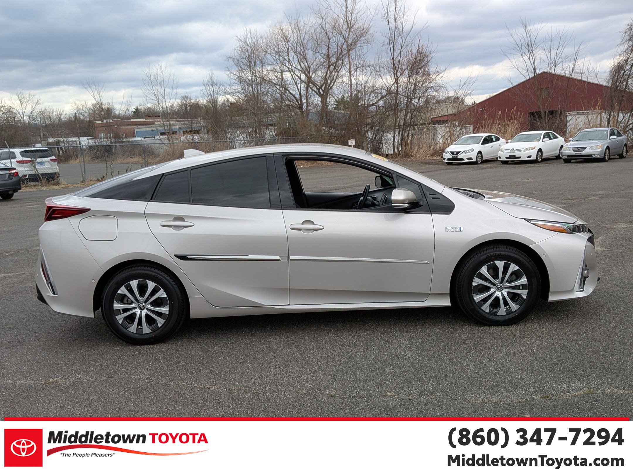 Certified 2020 Toyota Prius Prime Limited FWD image 2