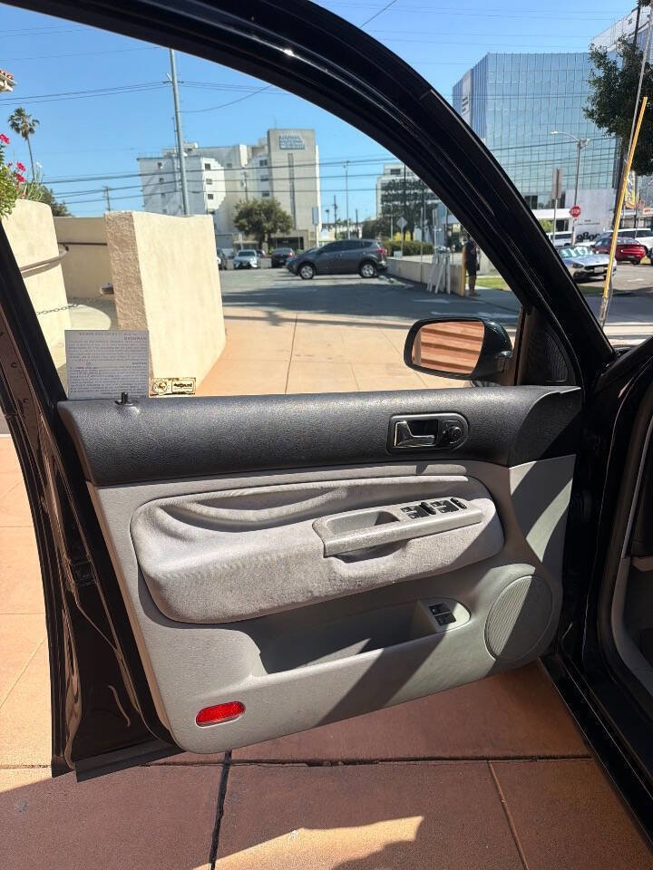 Used 2005 Volkswagen Jetta GLS image 31