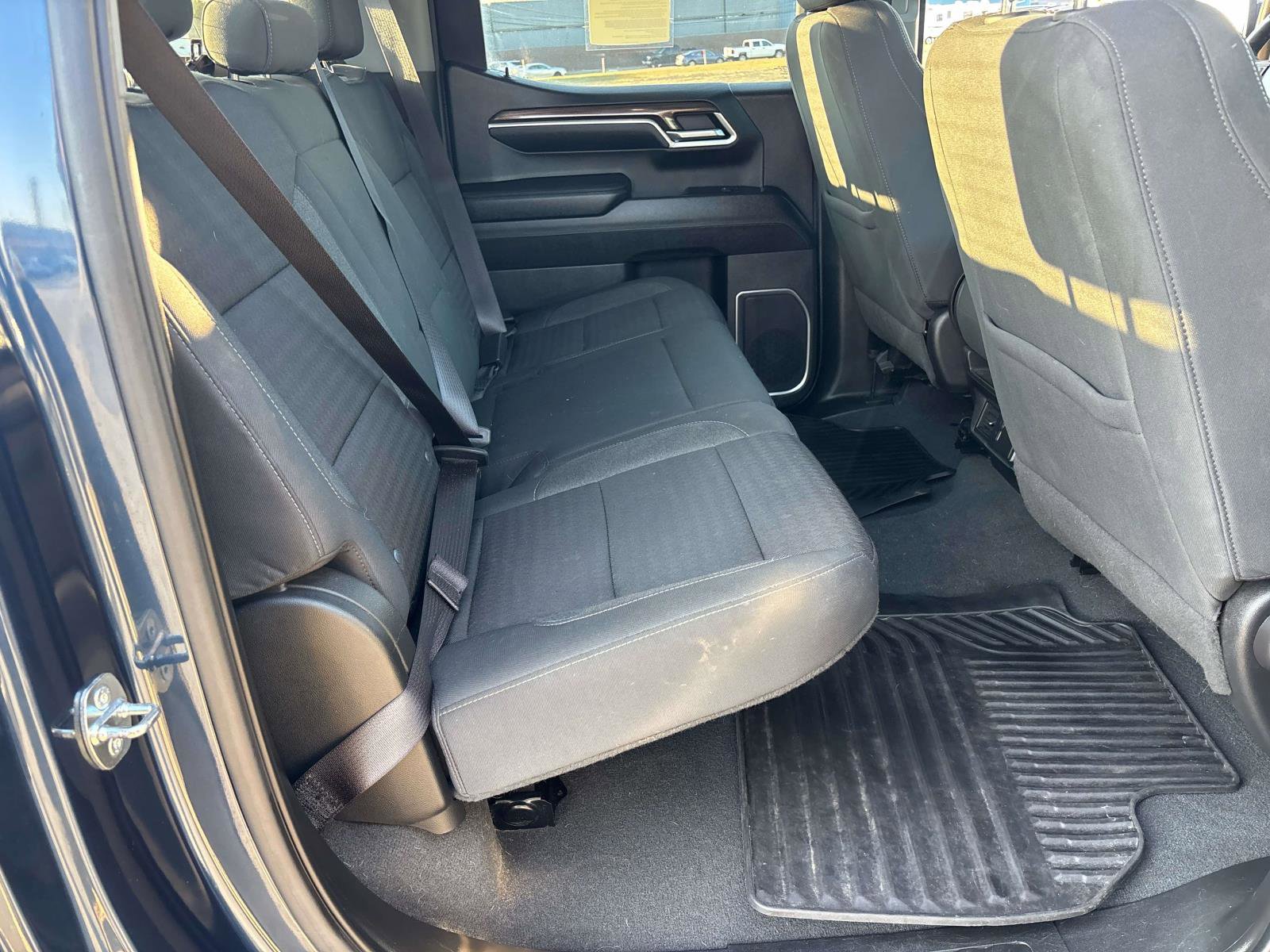 Used 2023 Chevrolet Silverado 1500 LT image 10