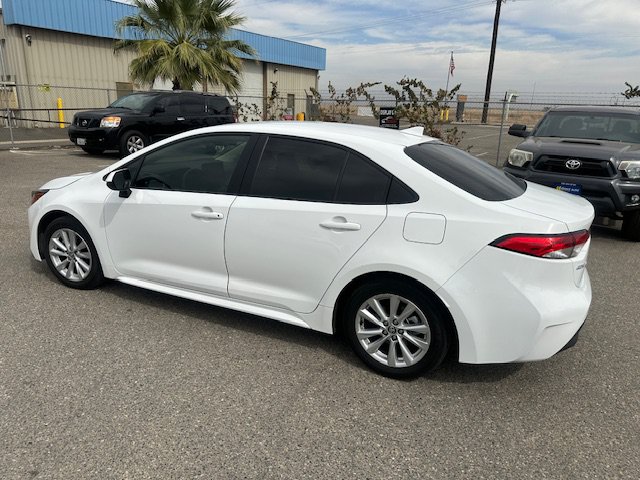Used 2024 Toyota Corolla LE w/ LE Convenience Package FWD image 4