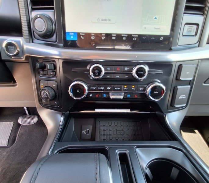 New 2025 Ford F150 Lariat image 18