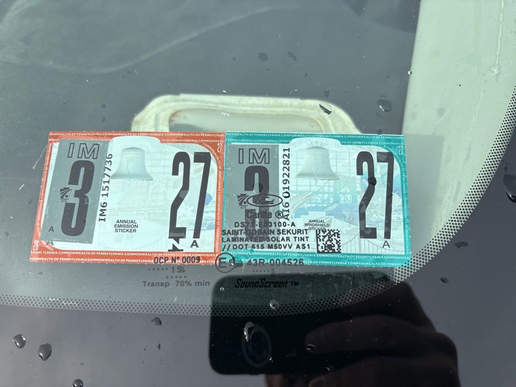 Used 2015 Ford Fusion SE image 12