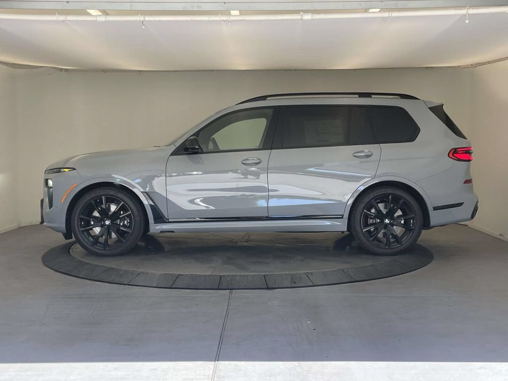 New 2027 BMW X7 M60i AWD/4WD image 2