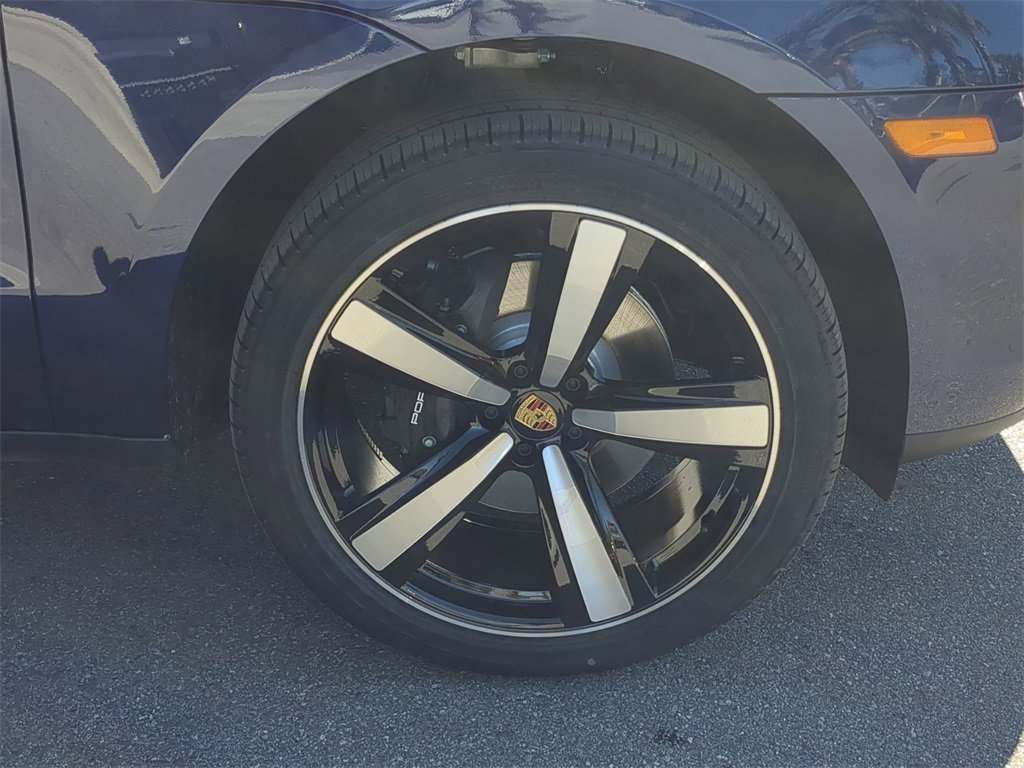 New 2026 Porsche Macan Base image 15