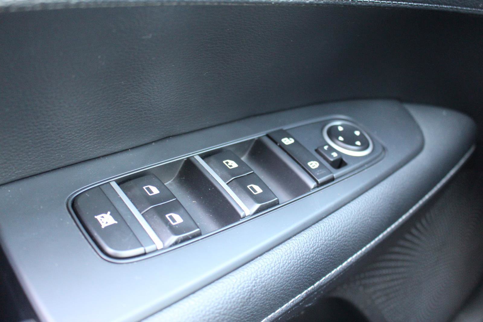 Used 2024 Kia Forte GT-Line image 28