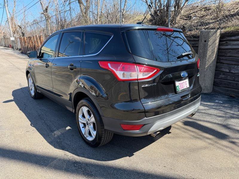 Used 2015 Ford Escape SE image 7