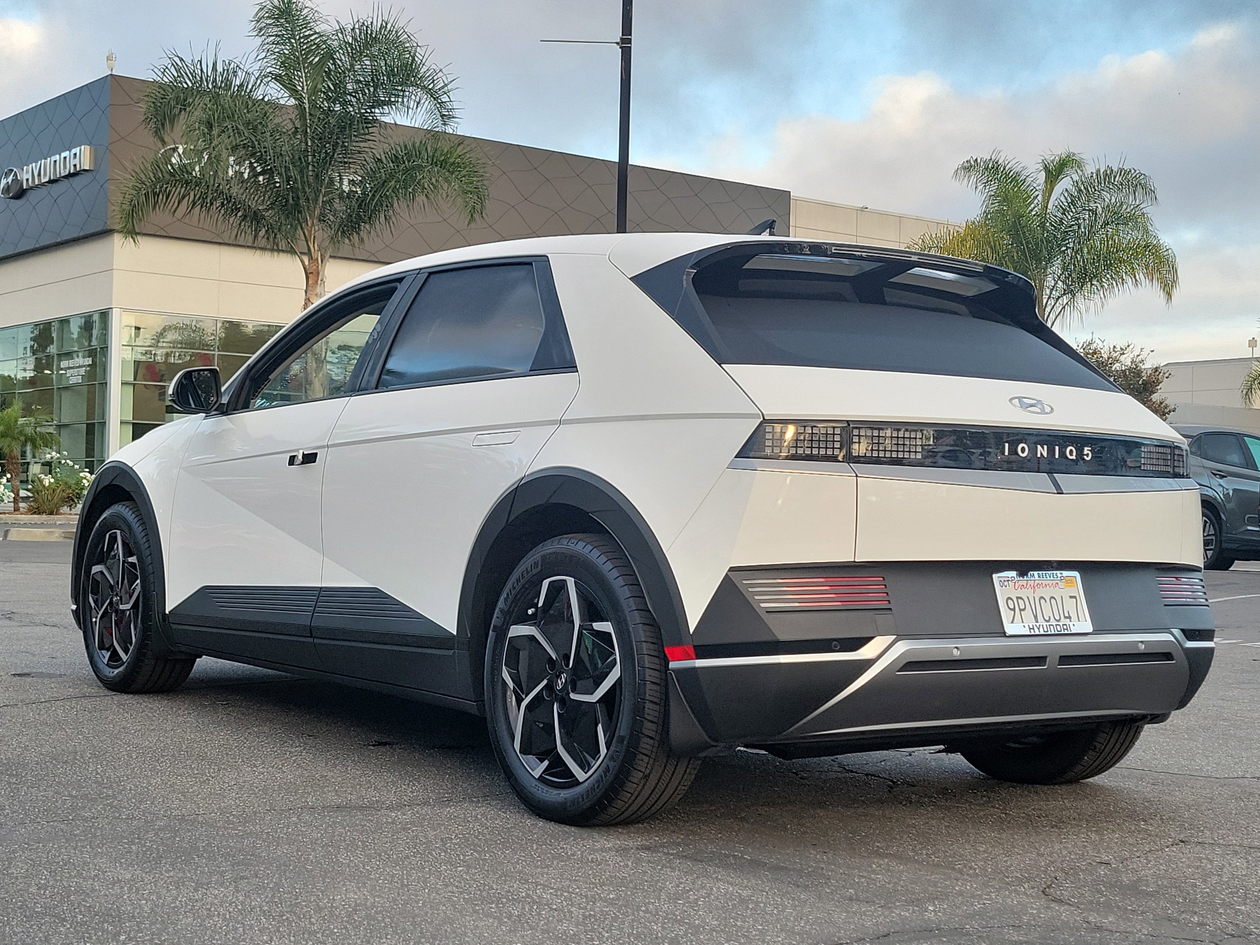 Used 2024 Hyundai Ioniq 5 SE image 27