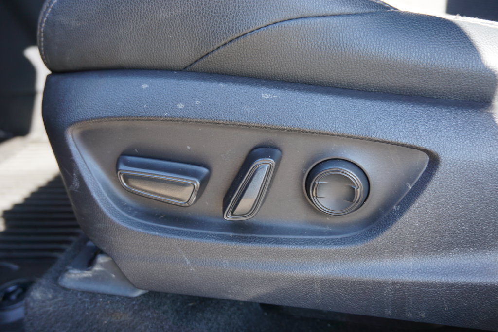 Used 2024 Toyota bZ4X FWD image 20