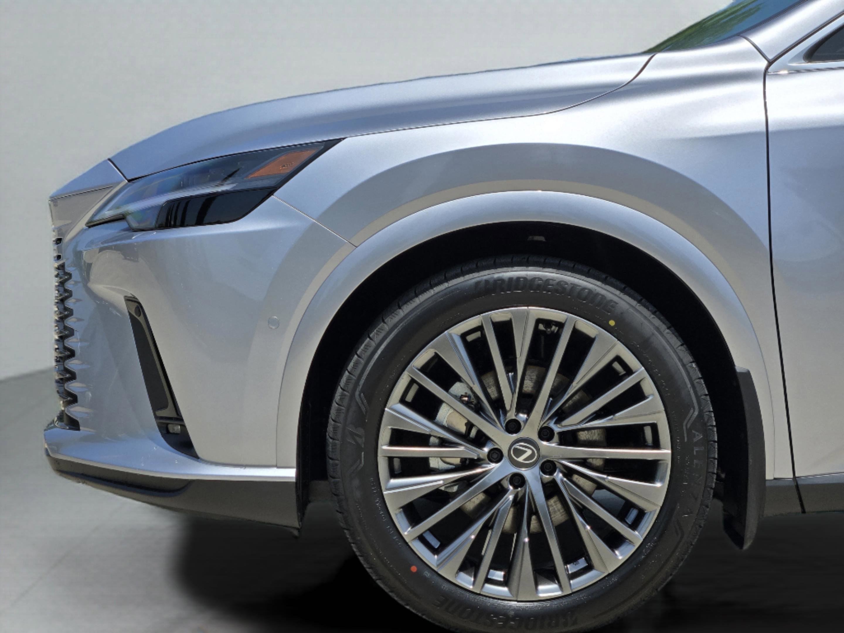 New 2026 Lexus RX 450h AWD image 20
