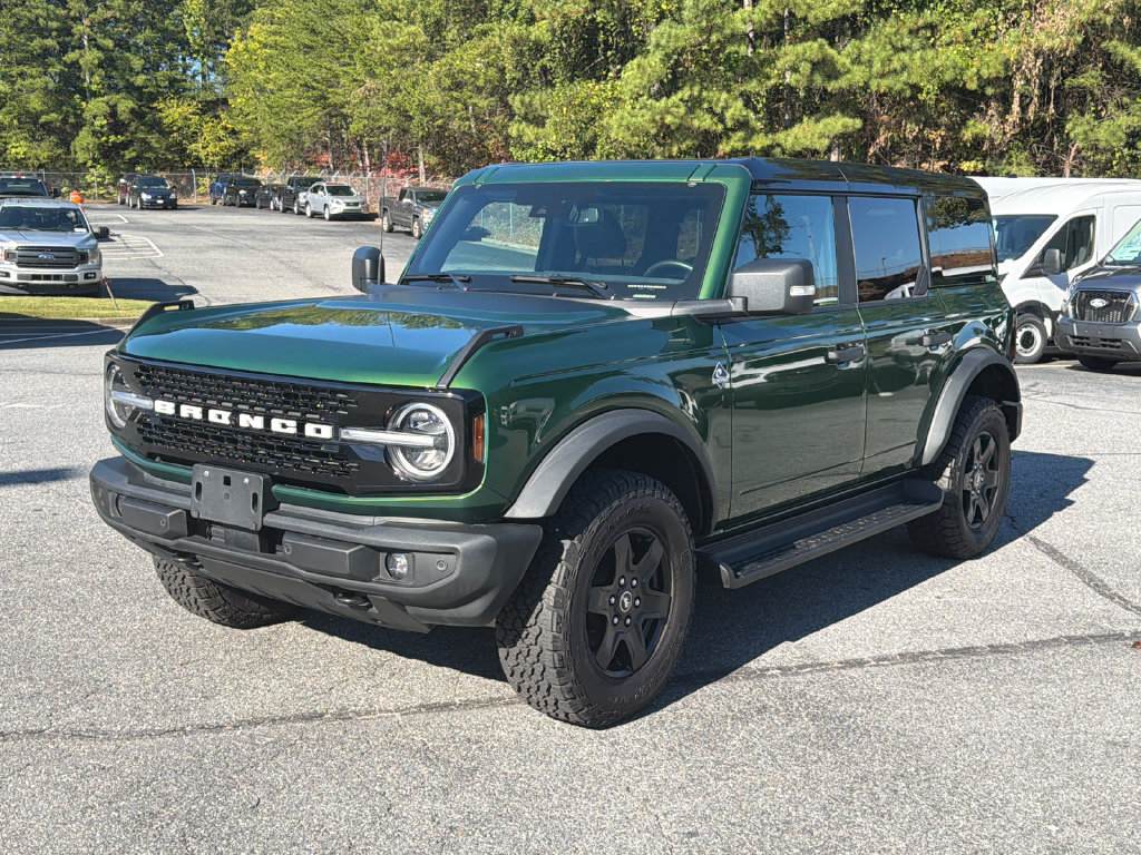 Used 2025 Ford Bronco Outer Banks AWD/4WD image 3