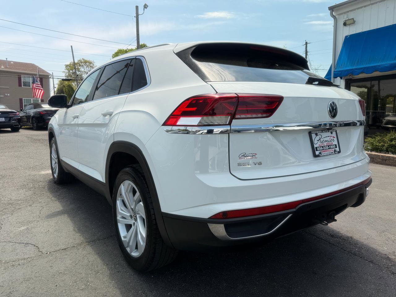 Used 2020 Volkswagen Atlas Cross Sport SEL AWD/4WD image 7