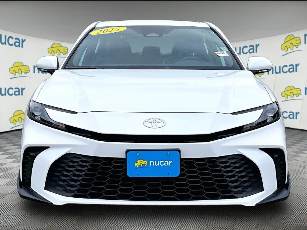 Used 2026 Toyota Camry SE FWD image 2