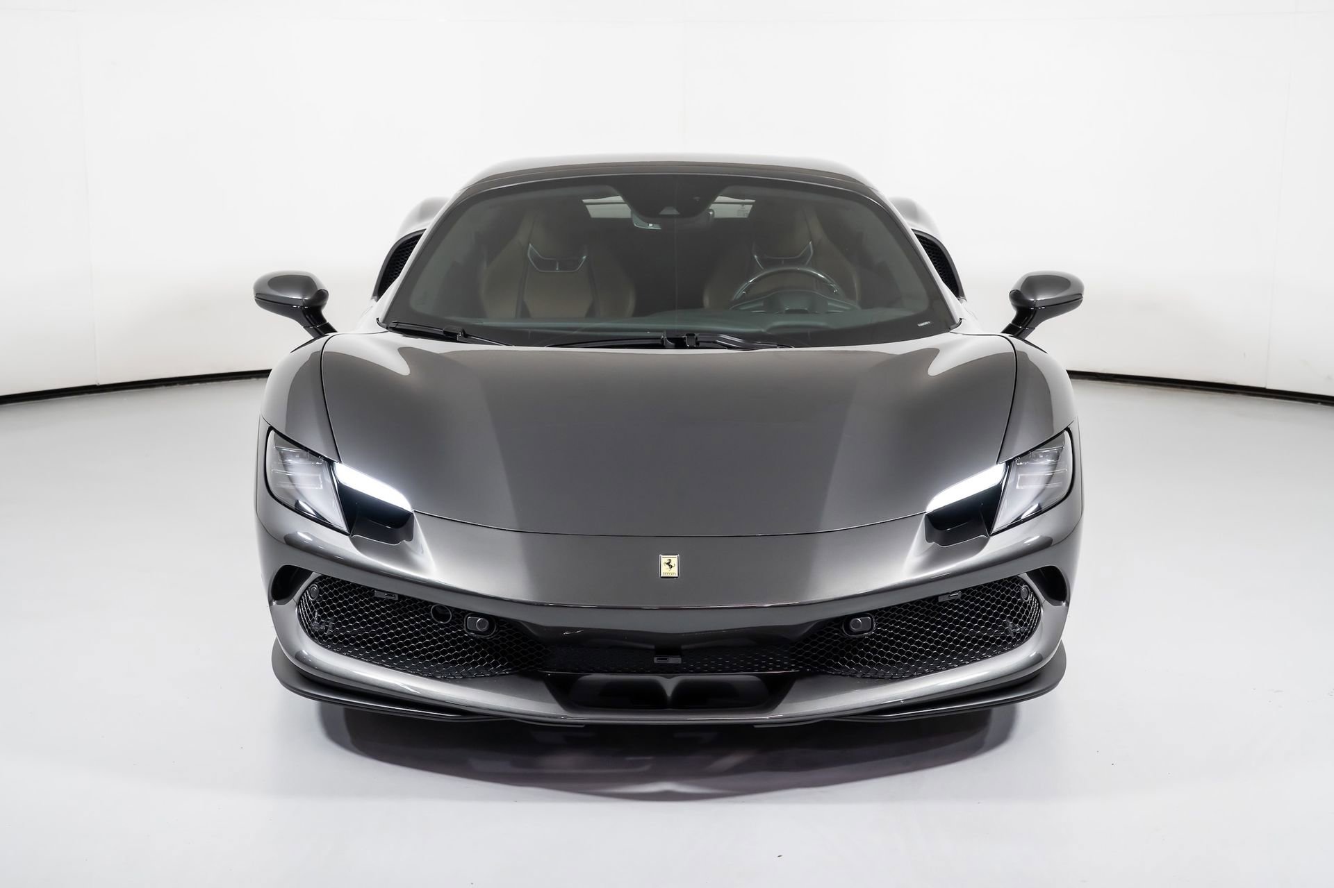 Used 2023 Ferrari 296 GTS RWD image 7