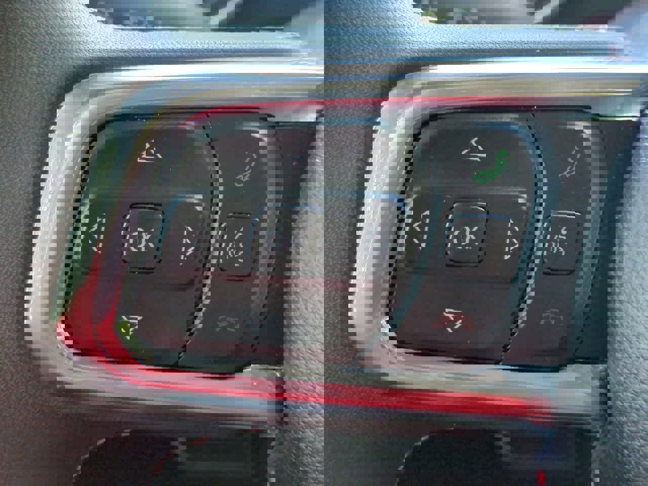 Used 2023 Jeep Wrangler Sahara image 24